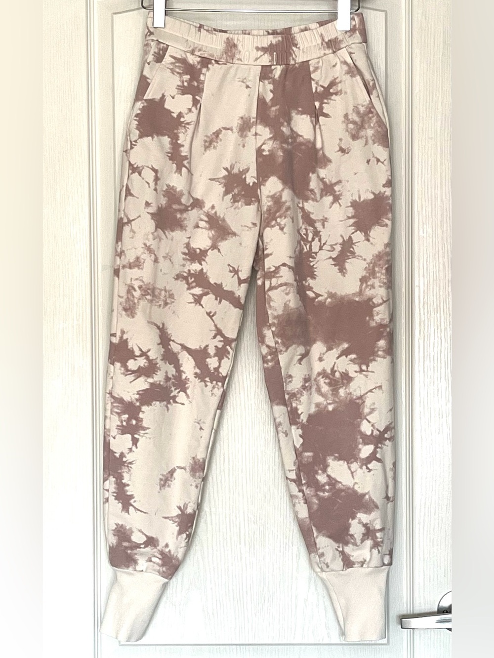 Varley Keswick Jogger Pants Taupe Tie Dye Pleat Sweatpants Size XS Lounge